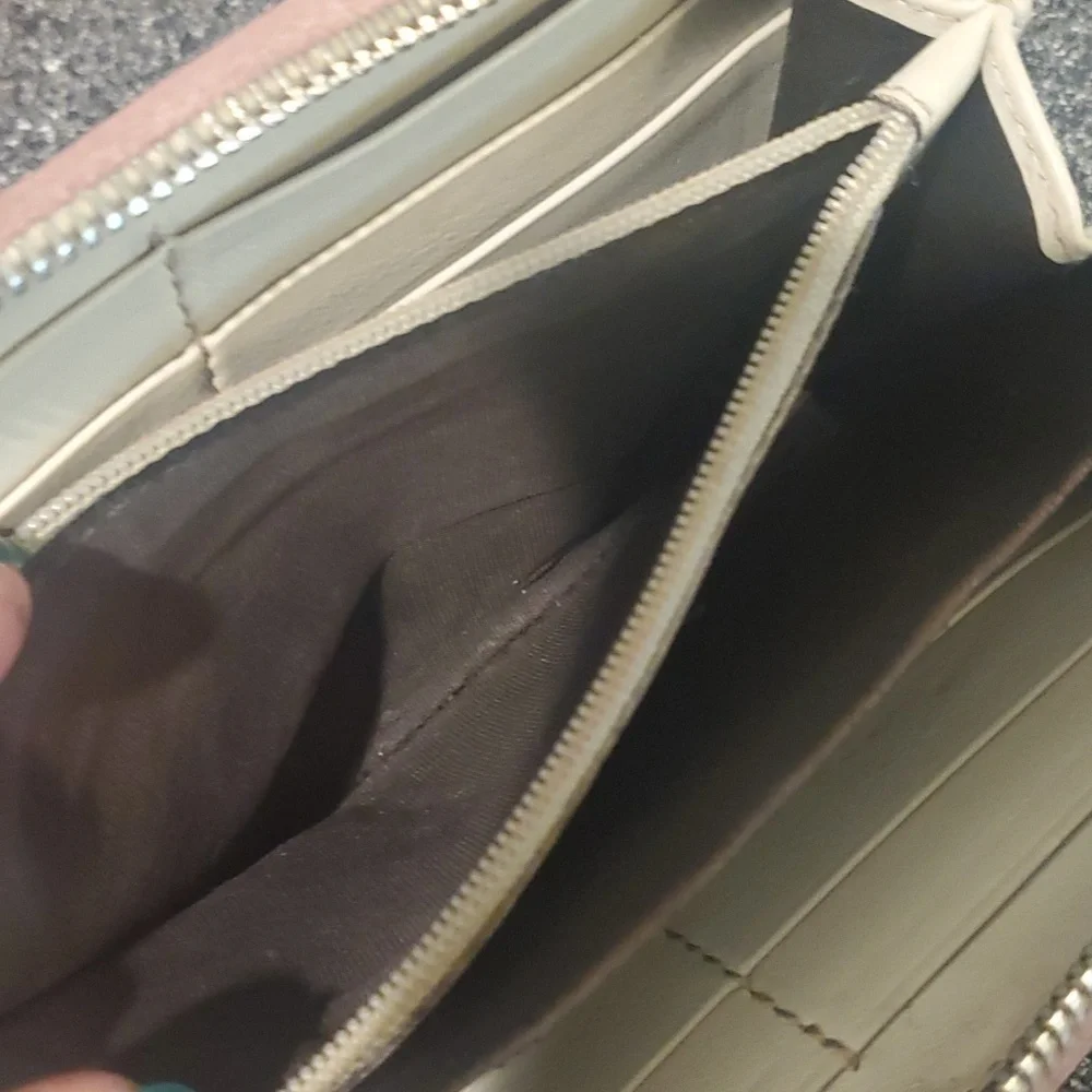 Gucci Guccisma Monogram Zippy Long Wallet - Picture 11 of 13